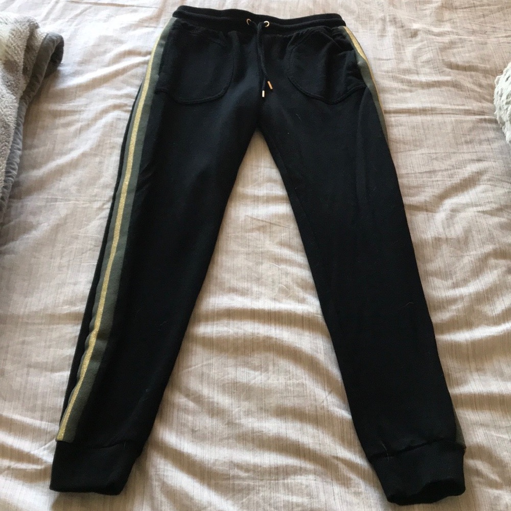 Joggers - Picture 2 of 5
